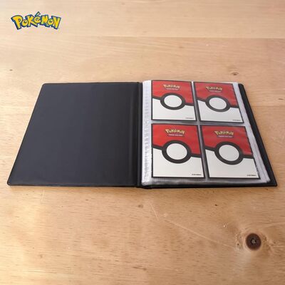 Ultra Pro: Album Pokémon 4-pocket Mega Charizard X and Mega Charizard Y