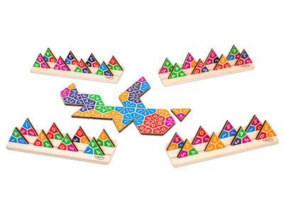 Domino Triangular Metal Box