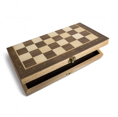 Šachy drevené